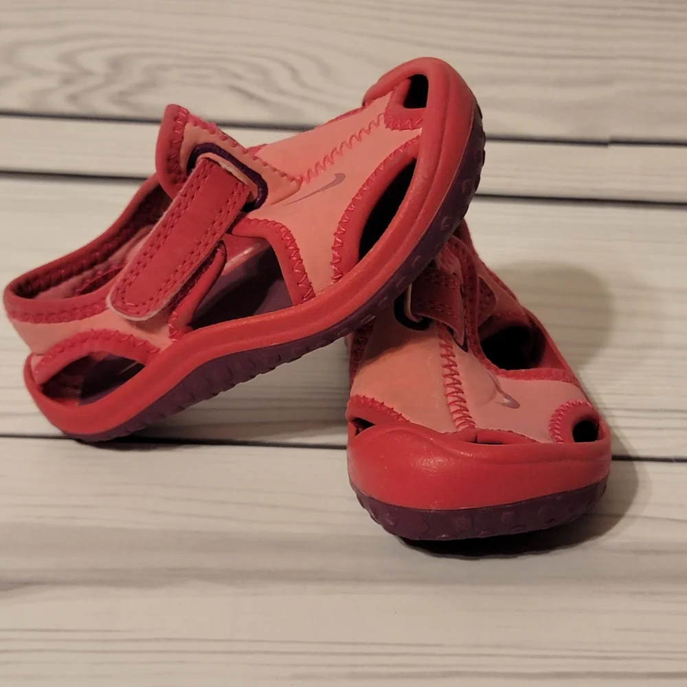 Nike water shoes pink purple Size 4